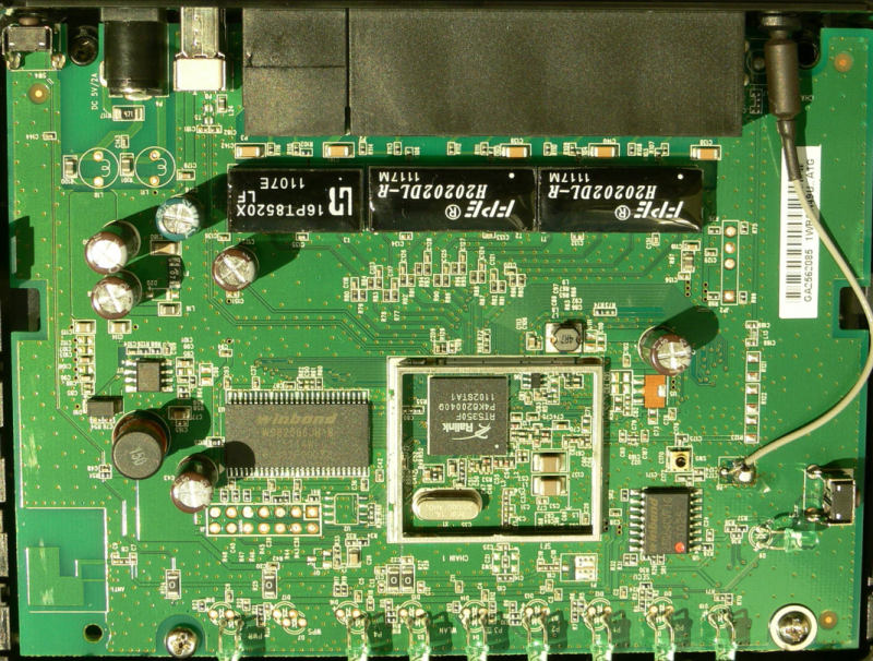 dir-320nru_pcb.png dir-320nru_pcb.png